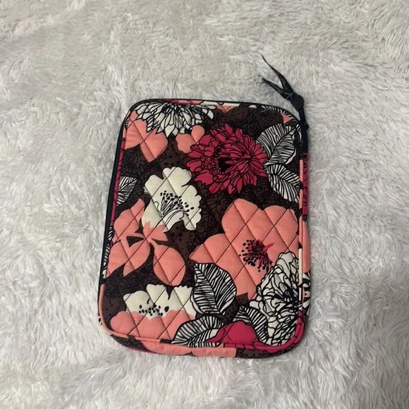 Vera Bradley Tablet Case - Picture 2 of 3